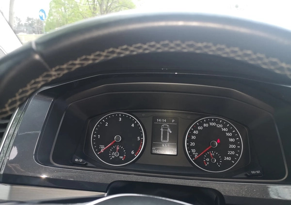 Volkswagen Multivan cena 189000 przebieg: 105000, rok produkcji 2018 z Wrocław małe 79